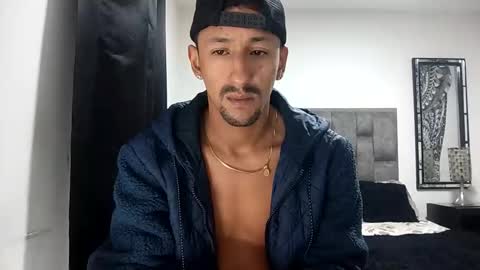 Snapshot of guykarim chatting on 01-07-26, 07:11 karim online show from 01-07-26, 07:11