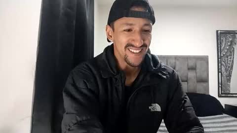 Snapshot of guykarim chatting on 02-16-26, 11:39 karim online show from 02-16-26, 11:39