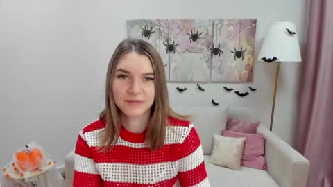 gwensmitt online show from 10-31-25, 11:50