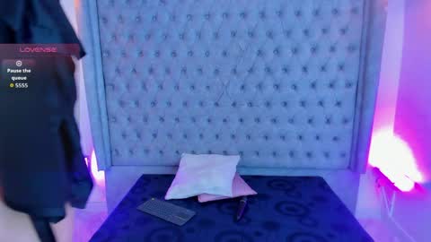 Gyal Smith online show from 05-11-26, 03:12