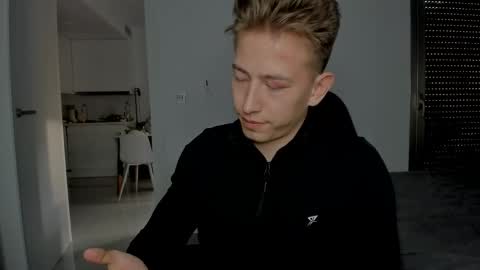 Oliver online show from 04-13-26, 05:07