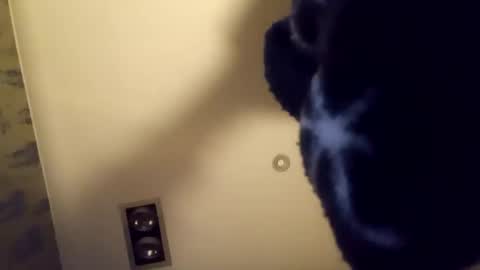 Snapshot of h_rd333 chatting on 09-17-25, 09:38 h_rd333 online show from 09-17-25, 09:38