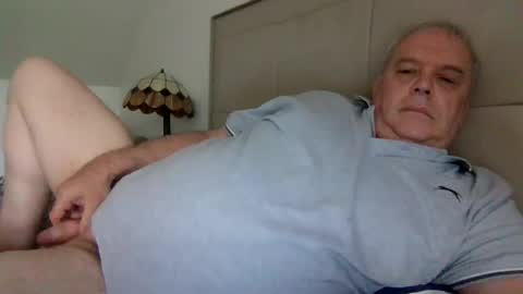 Snapshot of haggisstop chatting on 07-19-26, 06:44 haggisstop online show from 07-19-26, 06:44
