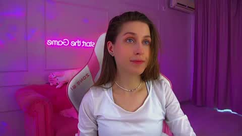 Hailey online show from 07-26-26, 06:21