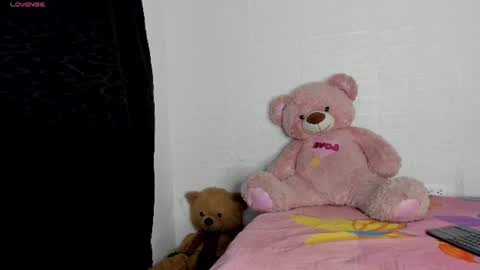 Snapshot of haileyduke chatting on 07-11-26, 02:25 Hailey online show from 07-11-26, 02:25