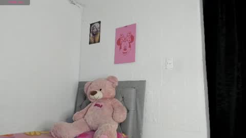 Snapshot of haileyduke chatting on 07-16-26, 01:00 Hailey online show from 07-16-26, 01:00