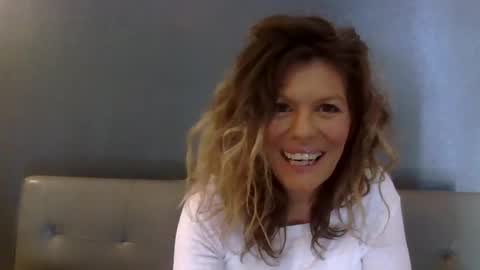 Hailey online show from 11-20-25, 07:46