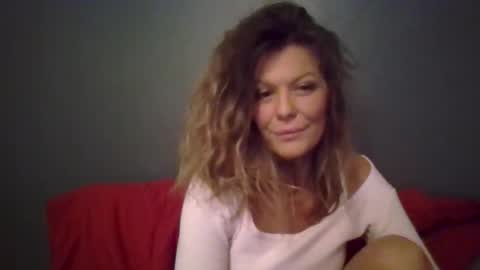 Hailey online show from 12-19-25, 01:45