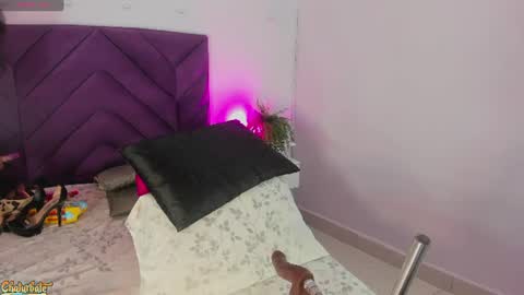 haileystonei online show from 07-06-26, 11:40