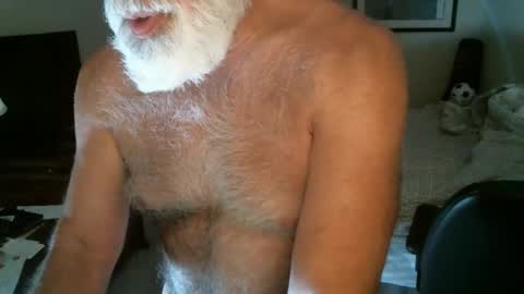 Hairy pecs online show from 05-19-26, 05:47