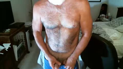 Hairy pecs online show from 06-02-26, 05:53