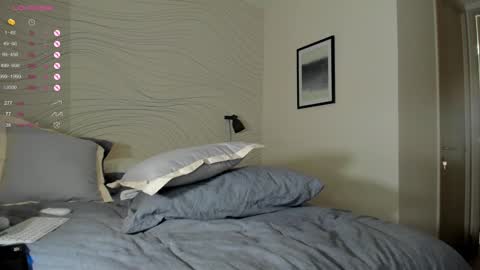 insta Laupalacio777Next stream 01th December online show from 01-20-25, 01:39