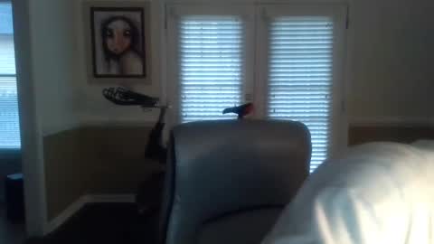 Snapshot of han63 chatting on 12-19-24, 12:56 Han online show from 12-19-24, 12:56