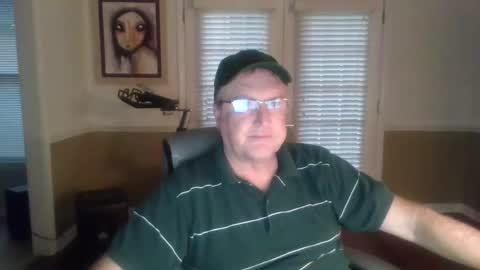 Snapshot of han63 chatting on 09-11-25, 11:10 Han online show from 09-11-25, 11:10