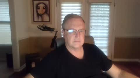 Snapshot of han63 chatting on 10-04-25, 11:41 Han online show from 10-04-25, 11:41