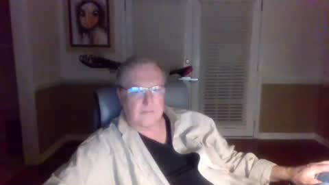 Snapshot of han63 chatting on 11-07-25, 11:21 Han online show from 11-07-25, 11:21