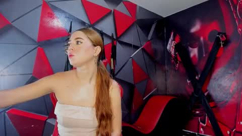 Snapshot of hana_and_zeta chatting on 01-18-26, 12:31 Hana and Zeta online show from 01-18-26, 12:31