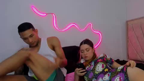 Snapshot of hana_and_zeta chatting on 03-11-26, 02:01 Hana and Zeta online show from 03-11-26, 02:01