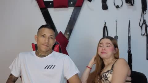 Snapshot of hana_and_zeta chatting on 04-11-26, 12:42 Hana and Zeta online show from 04-11-26, 12:42