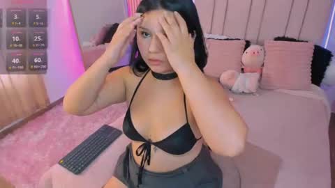 Snapshot of hanaa_rosse chatting on 06-17-26, 01:45 Hanna Rosse online show from 06-17-26, 01:45
