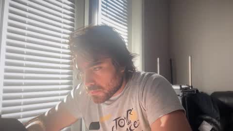 Handcyclist25 online show from 10-17-25, 03:47