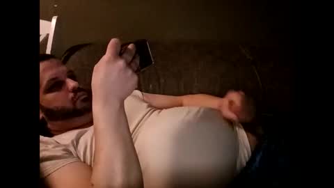 Handsomedaddy198923 online show from 03-21-26, 07:35