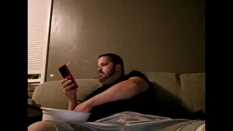Handsomedaddy198923 online show from 06-06-26, 08:08