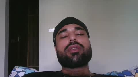 Snapshot of handsomemfker chatting on 09-17-25, 03:41 Pakicock online show from 09-17-25, 03:41