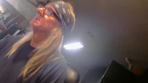 handystud33 online show from 03-12-26, 06:52