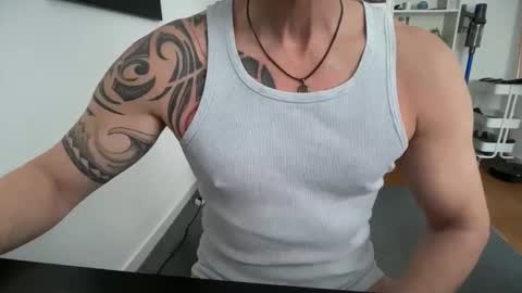 hanky online show from 04-22-26, 01:12