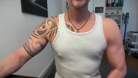 hanky online show from 04-23-26, 10:14