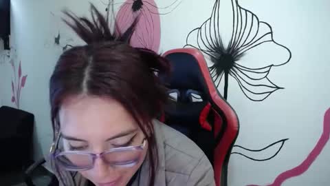 mara online show from 05-18-26, 01:28