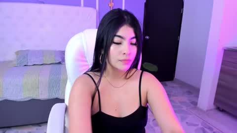 Snapshot of hanna_lee4 chatting on 03-10-26, 11:10 Hanna online show from 03-10-26, 11:10