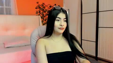 Snapshot of hanna_lee4 chatting on 03-27-26, 10:53 Hanna online show from 03-27-26, 10:53