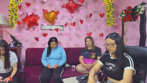 Snapshot of hanna_mature01 chatting on 02-07-26, 11:58 Hanna online show from 02-07-26, 11:58