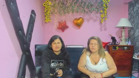 Snapshot of hanna_mature01 chatting on 02-19-26, 12:50 Hanna online show from 02-19-26, 12:50