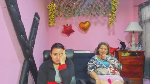 Snapshot of hanna_mature01 chatting on 02-19-26, 12:56 Hanna online show from 02-19-26, 12:56