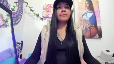 Snapshot of hanna_moore10 chatting on 05-10-26, 06:57 Hanna online show from 05-10-26, 06:57