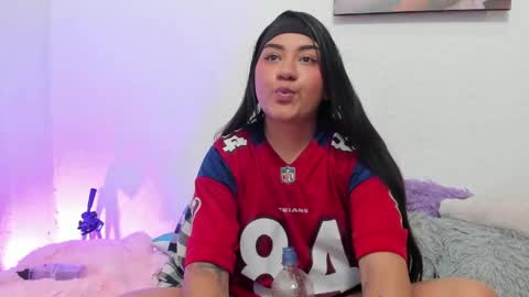 Snapshot of hanna_moore10 chatting on 05-22-26, 08:47 Hanna online show from 05-22-26, 08:47
