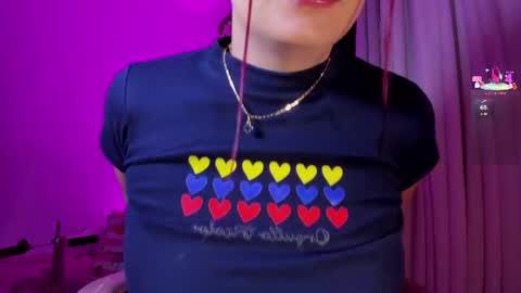 Snapshot of hannablaze_ chatting on 06-28-26, 05:57 HannaB online show from 06-28-26, 05:57
