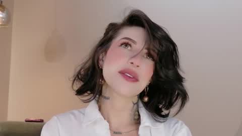 Hannah  online show from 03-31-26, 02:46