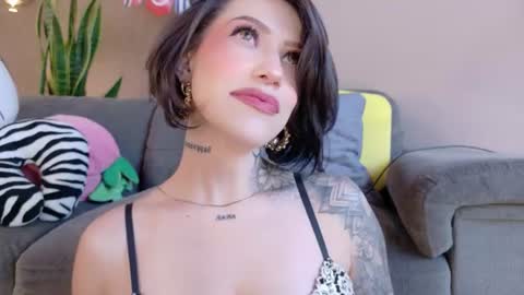 Hannah  online show from 07-04-26, 09:21