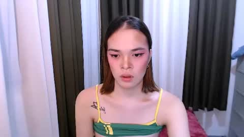 HANNAH online show from 05-27-26, 01:24