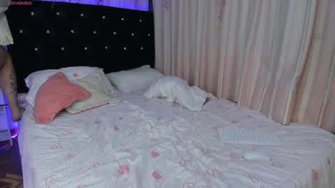 alejandra online show from 03-19-26, 02:04