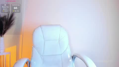 HannaPaola online show from 05-27-26, 01:57