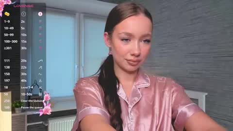 Hanna online show from 10-11-25, 07:29