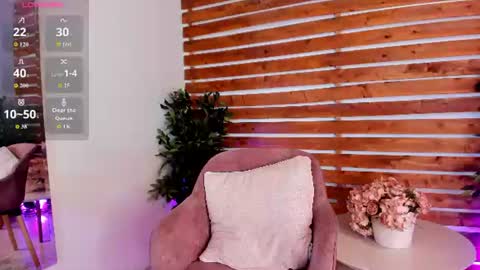 Hanna Williams  online show from 06-13-26, 09:13