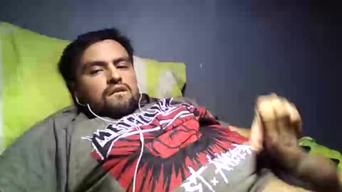 Snapshot of hanuque chatting on 11-08-25, 11:14 Hanuque online show from 11-08-25, 11:14