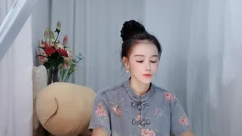 Daisy online show from 06-27-26, 02:44