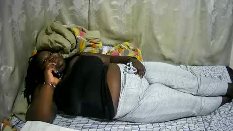 Snapshot of happysonia chatting on 05-26-26, 06:15 happysonia online show from 05-26-26, 06:15
